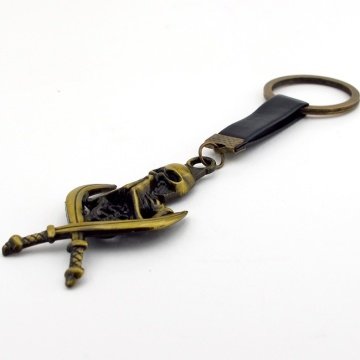 ÇİFT KILIÇLI KURUKAFA İSKELET KORSAN METAL ANAHTARLIK KC673