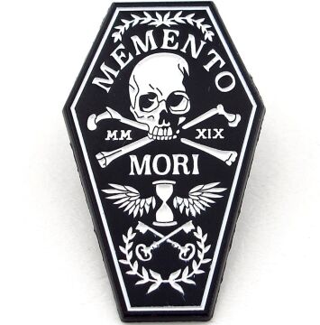 Memento Mori Tabut Ölümü Hatırla Stoa Yaka Çanta Süsü Metal Rozet RX031