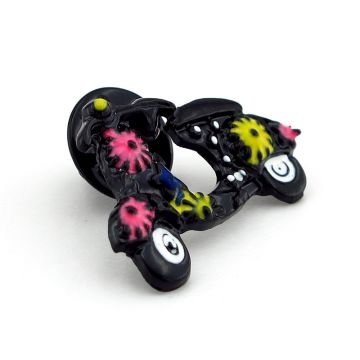 Çiçekli Siyah Vespa Scooter Yaka Çanta Süsü Metal Rozet Pin RZ145