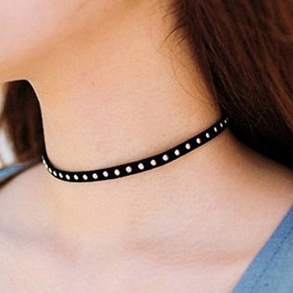 SİYAH GÜMÜŞ RENK NOKTALI CHOKER TASMA KADIN KOLYE Q0081