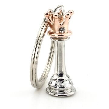 Zekanın Kraliçesi Satranç Vezir Figürlü Strateji Oyun Parlak Metal Anahtarlık KC269