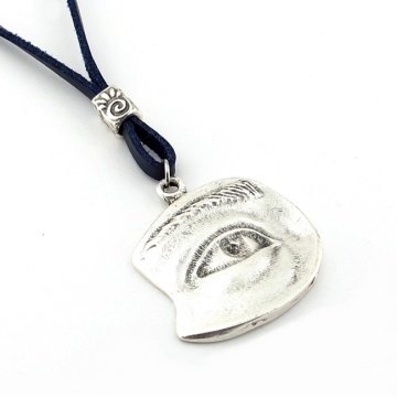 TEK GÖZ HER ŞEYİ GÖREN GÖZ LACİVERT DERİ METAL ERKEK KOLYE Q0589