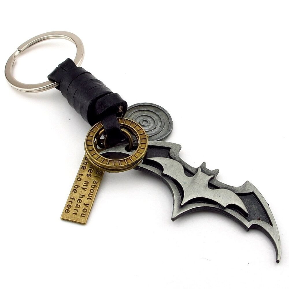 Batman Yarasa Adam Kabartma Deri Metal Anhatarlık KC342