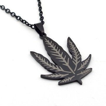 BÜYÜK BOY SİYAH GRİ YAPRAK CANNABİS ÇELİK ERKEK KOLYE Q0116