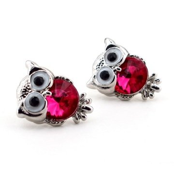 PEMBE PARLAK TAŞLI BAYKUŞ KADIN KÜPE E521a