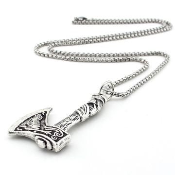 İskandinav Viking Mitolojik Fenrir Kurt Savaş Baltası Çelik Zincirli Metal Kolye Q0940