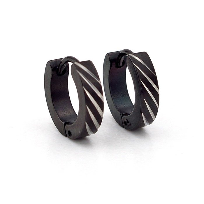 ÇAPRAZ ÇİZGİ DESENLİ SİYAH HALKA KADIN ERKEK ÇELİK KÜPE E939