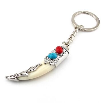 Kurt Dişi Şeklinde Kırmızı Mavi Süsleme Nordik Metal Anahtarlık Beyaz KY172
