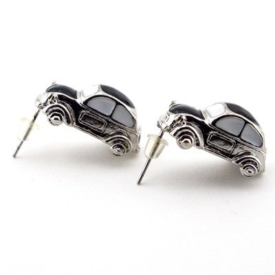 Solfera VOSVOS BEETLE ARABA SİYAH BEYAZ BAYAN KÜPE E214