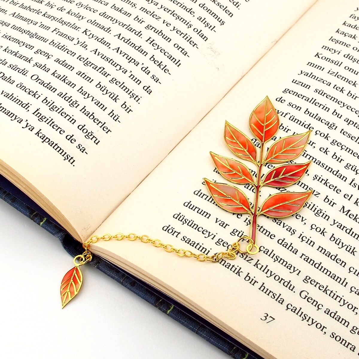 Dişbudak Sonbahar Ağaç Yaprakları Bookmark Metal Ayraç Kitap Ayracı Zincirli AY113